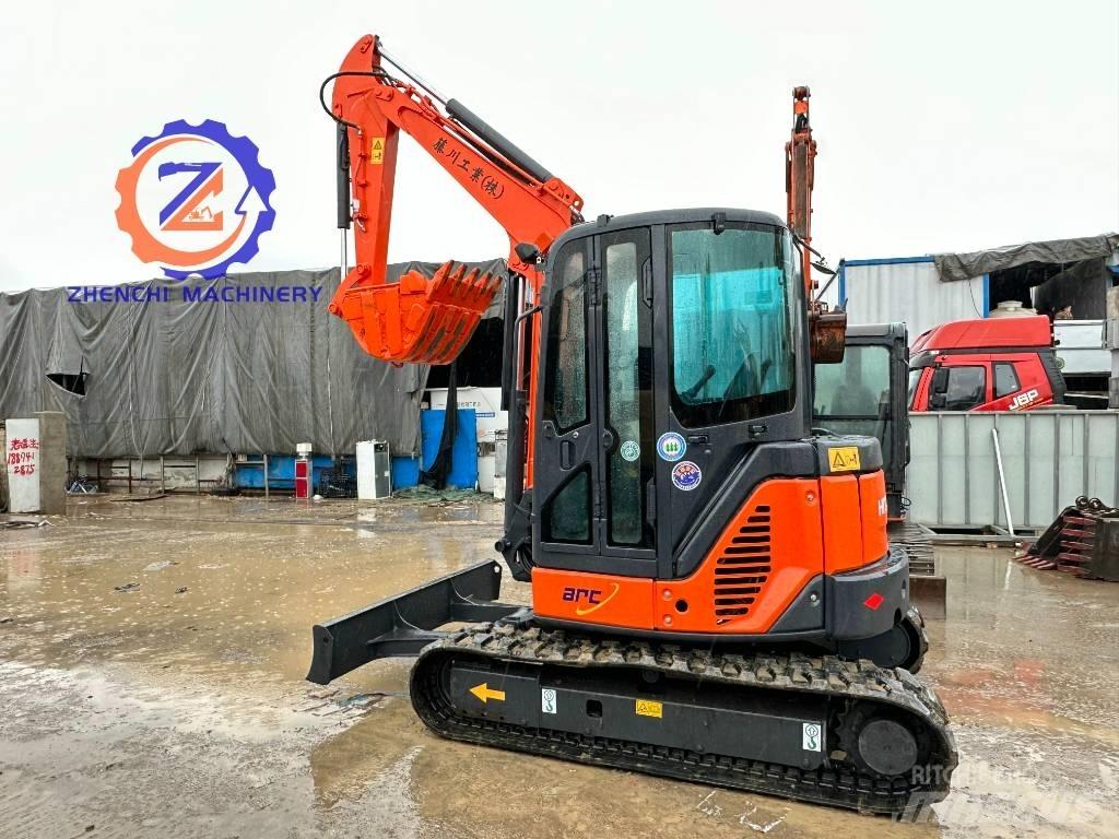 Hitachi ZX 50 Міні-екскаватори < 7т