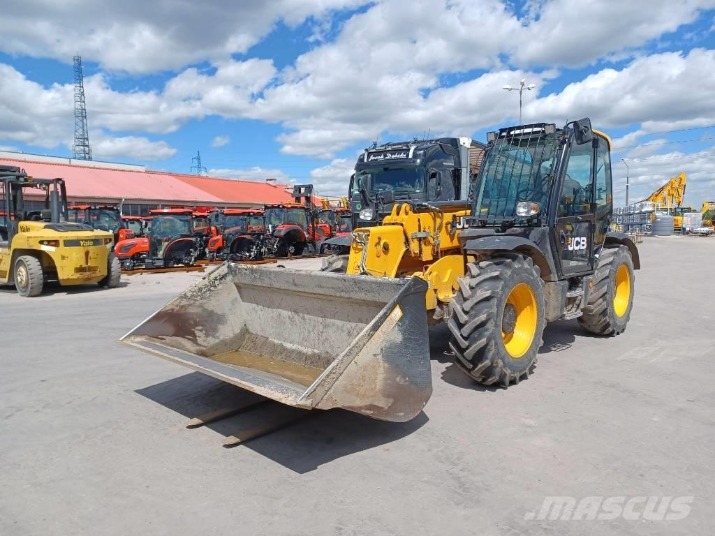 JCB 535-95 Телескопічні навантажувачі