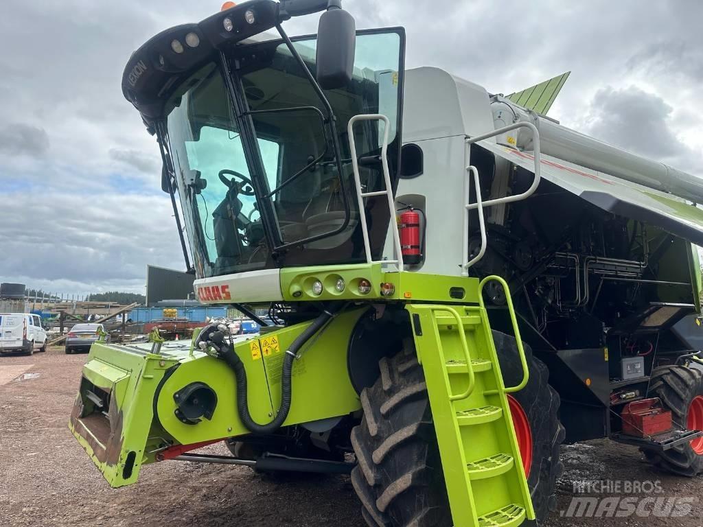 CLAAS Lexion 620 Зернозбиральні комбайни