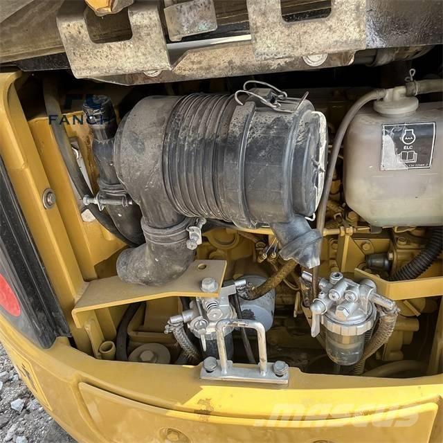 CAT 301.5 CR Міні-екскаватори < 7т