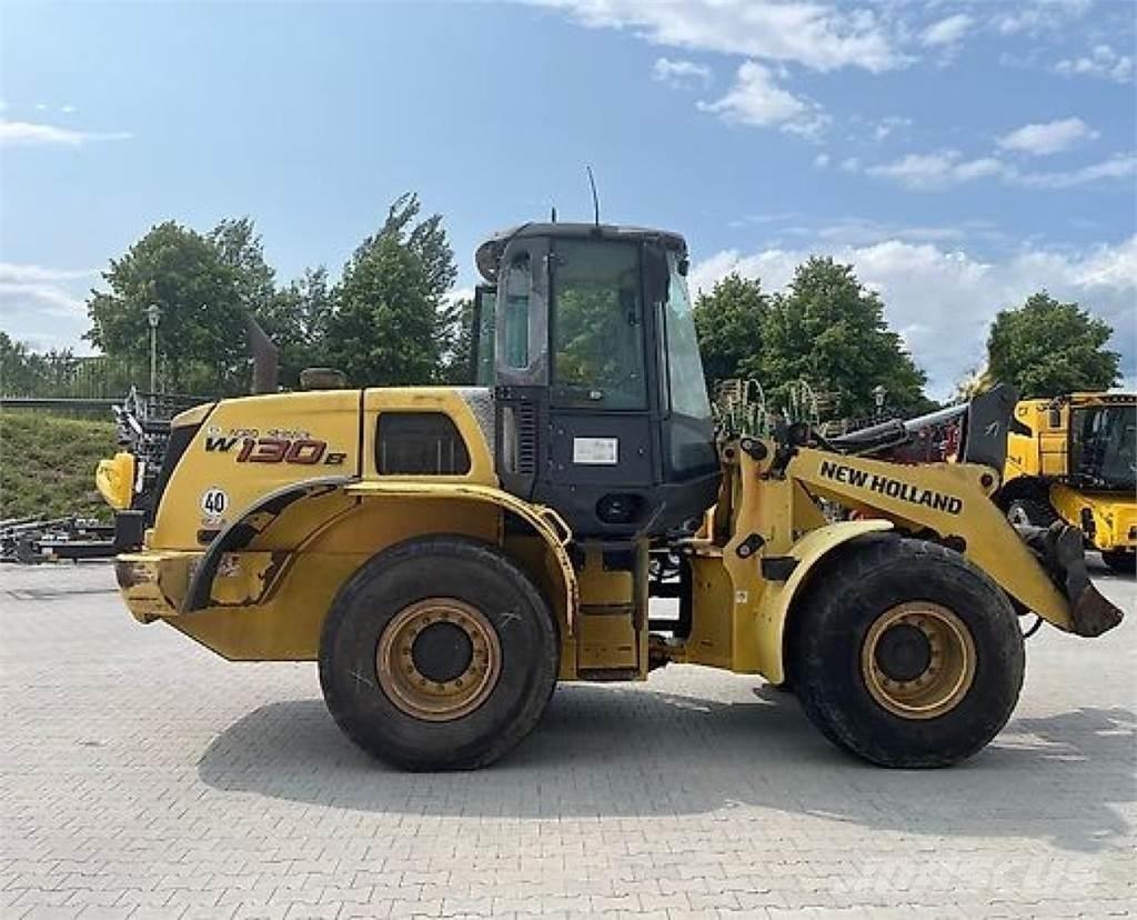 New Holland W 130B Фронтальні навантажувачі