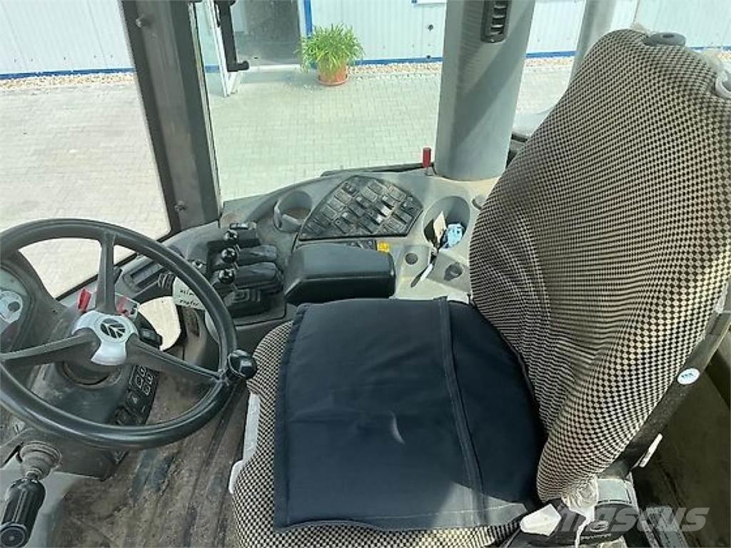 New Holland W 130B Фронтальні навантажувачі