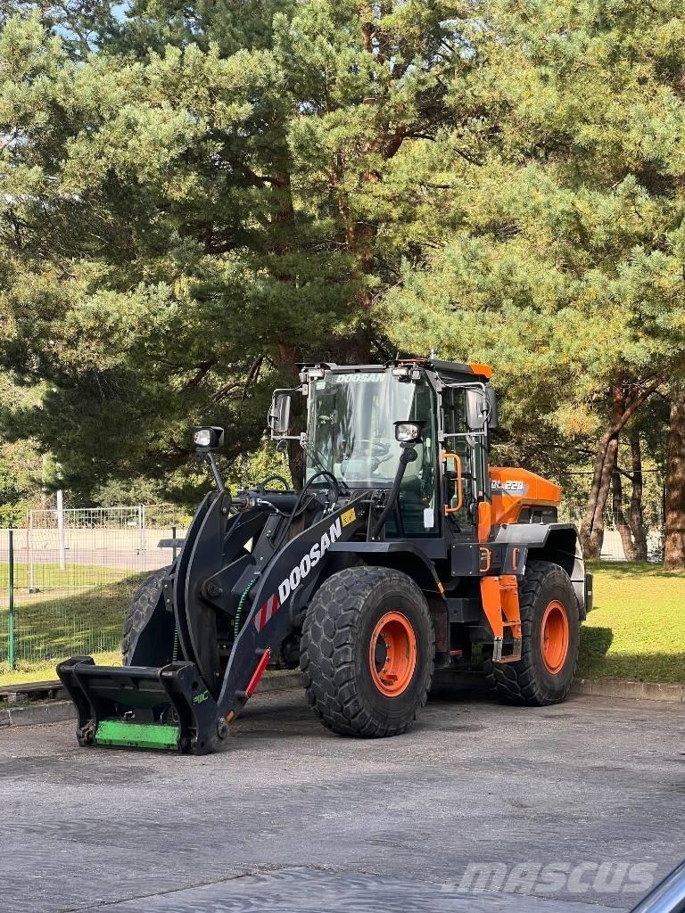 Doosan DL 220-7 Фронтальні навантажувачі