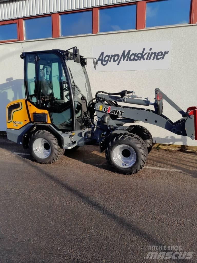 GiANT G2700 X-tra   EL Міні-навантажувачі