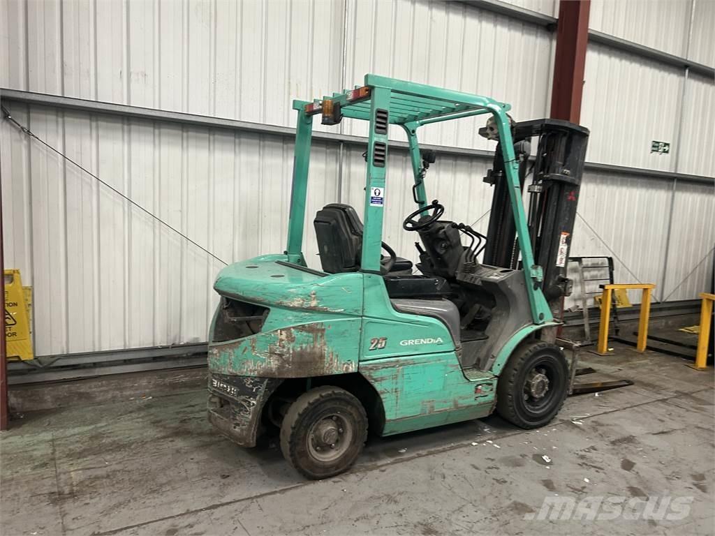 Mitsubishi FD25NT Дизельні навантажувачі