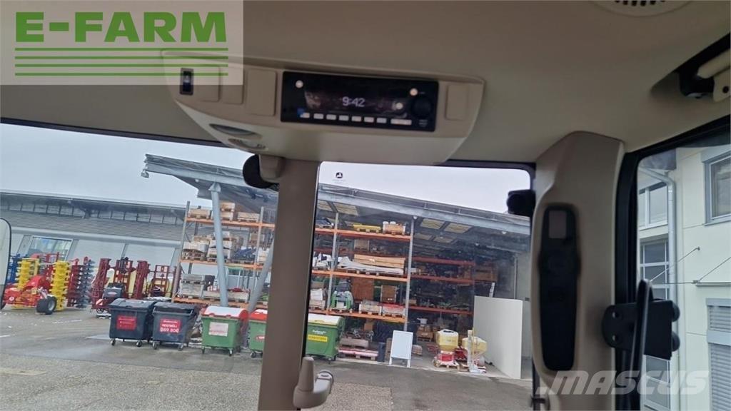 John Deere 6195M Трактори