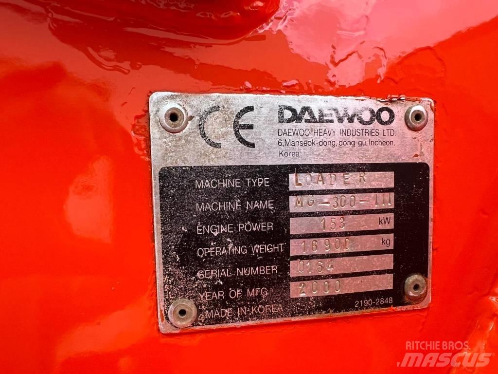 Daewoo Mega 300 III Фронтальні навантажувачі