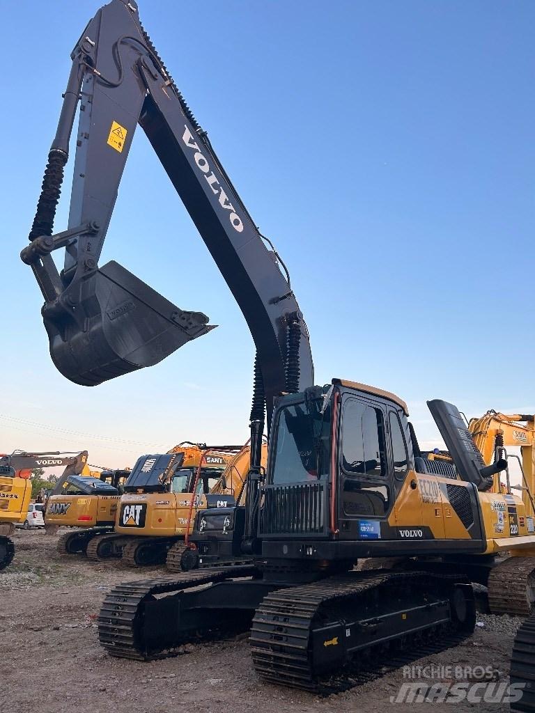 Volvo EC 210 Гусеничні екскаватори