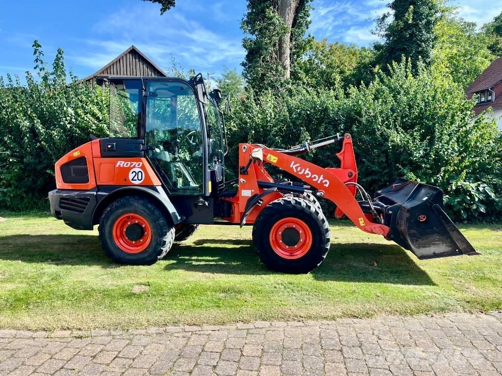 Kubota R 070 Фронтальні навантажувачі
