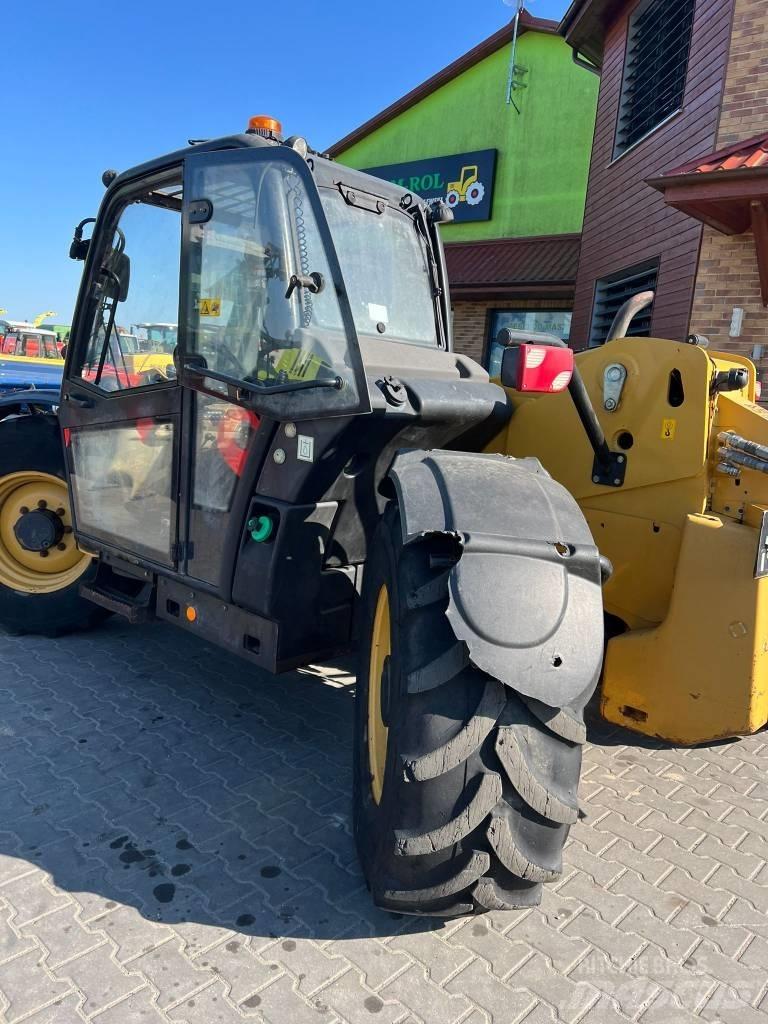 CAT TH 406 Телескопічні навантажувачі