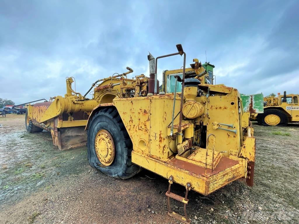 CAT 631 D Поливальні машини
