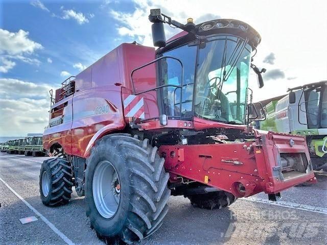 Case IH AF 8240 Зернозбиральні комбайни