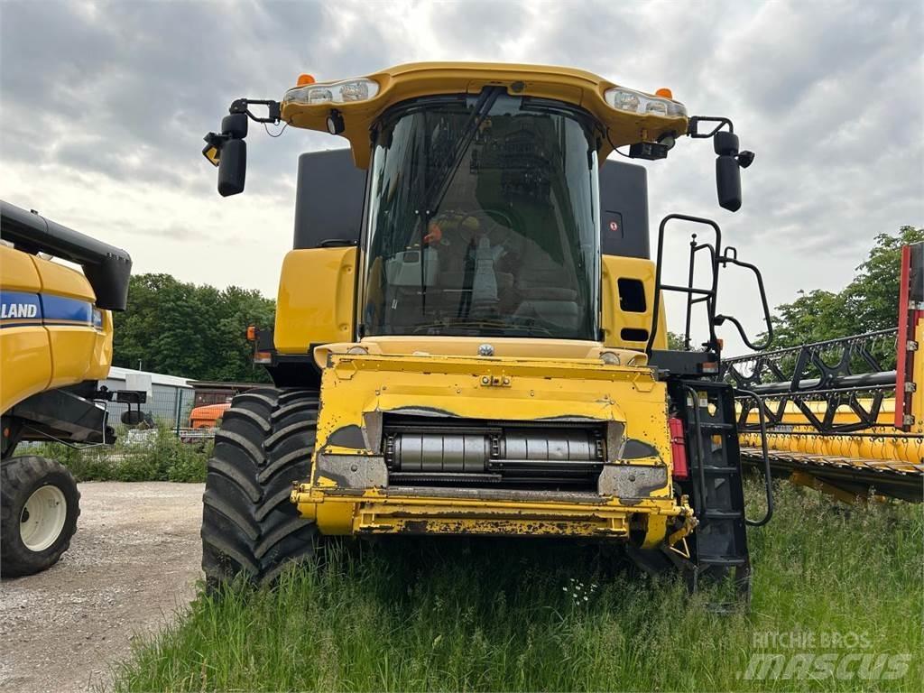 New Holland CR 980 Зернозбиральні комбайни