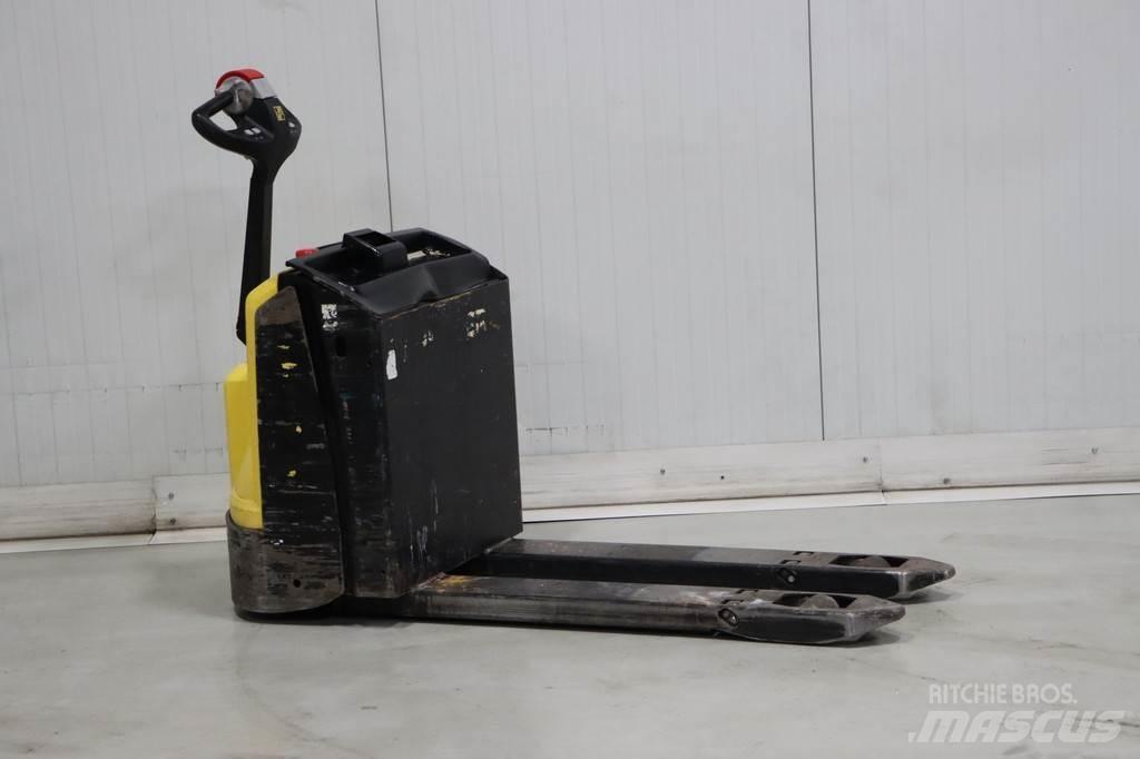 Hyster P1.6 Штабелери