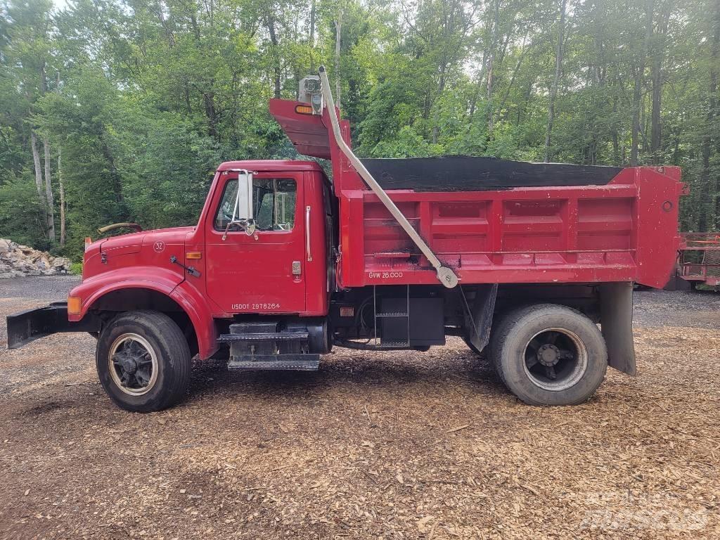 International 4900 Самоскиди