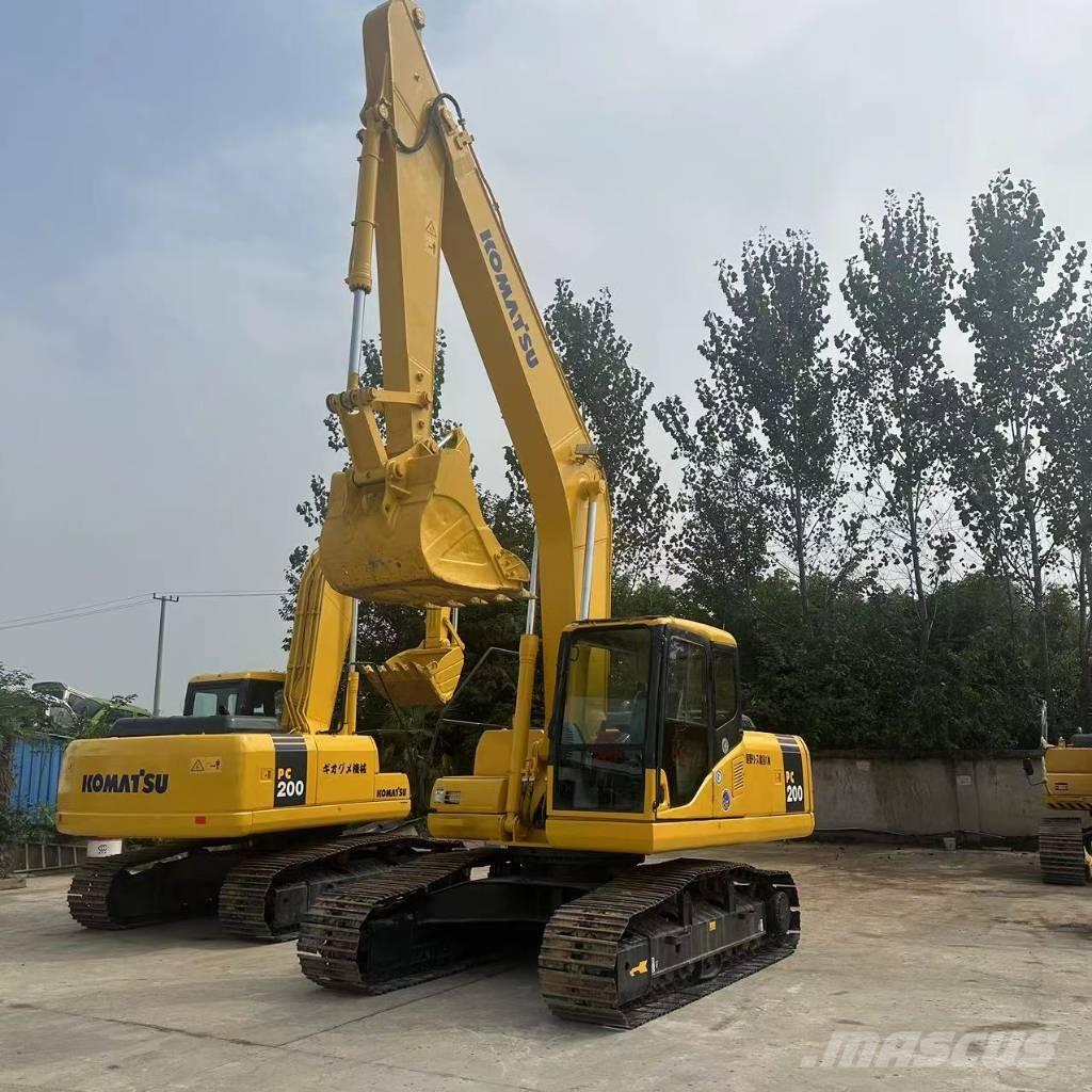 Komatsu PC 200-7 Гусеничні екскаватори