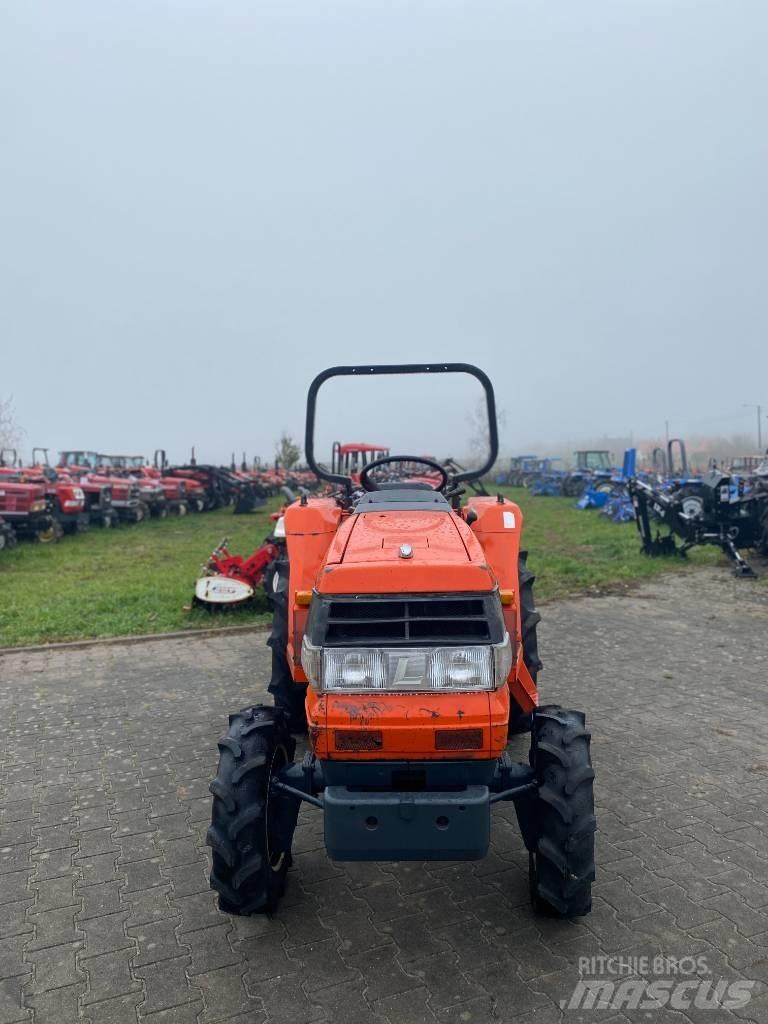 Kubota GL 220 Трактори