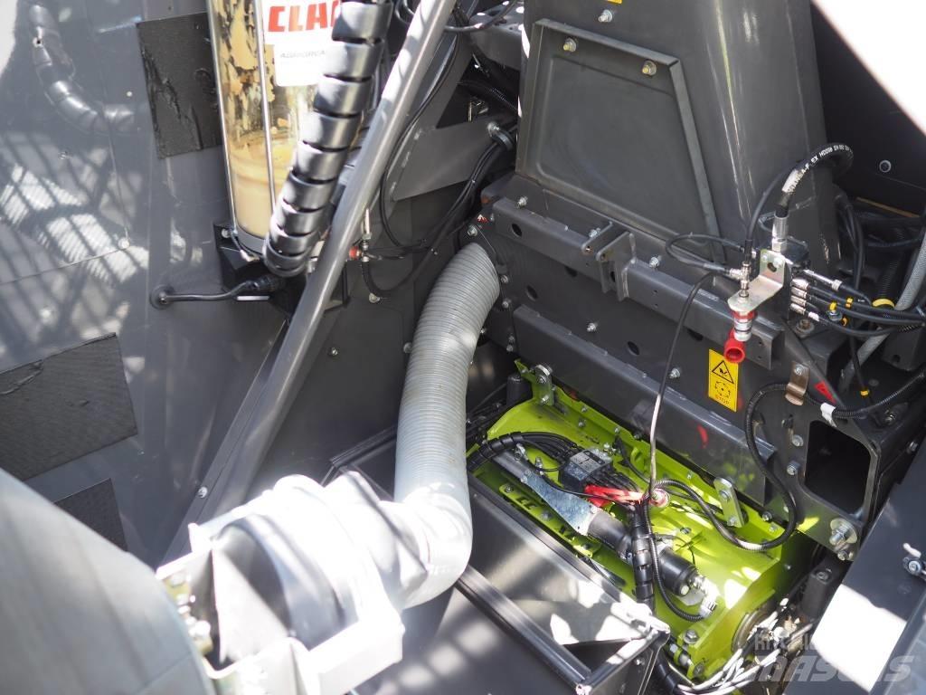 CLAAS Jaguar 860 4WD Кормозбиральні комбайни