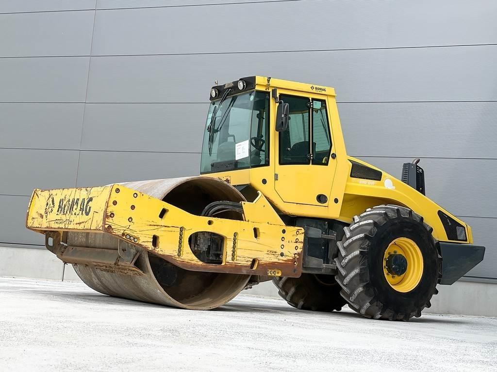 Bomag BW 216 DH-4i Грунтові котки