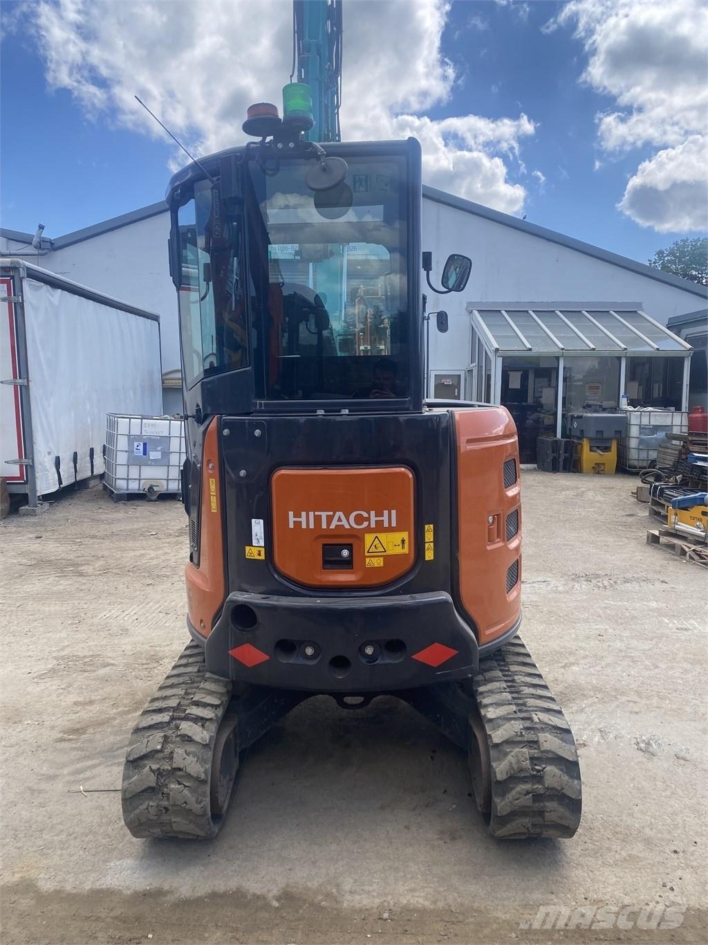 Hitachi Zaxis33U-6 Міні-екскаватори < 7т