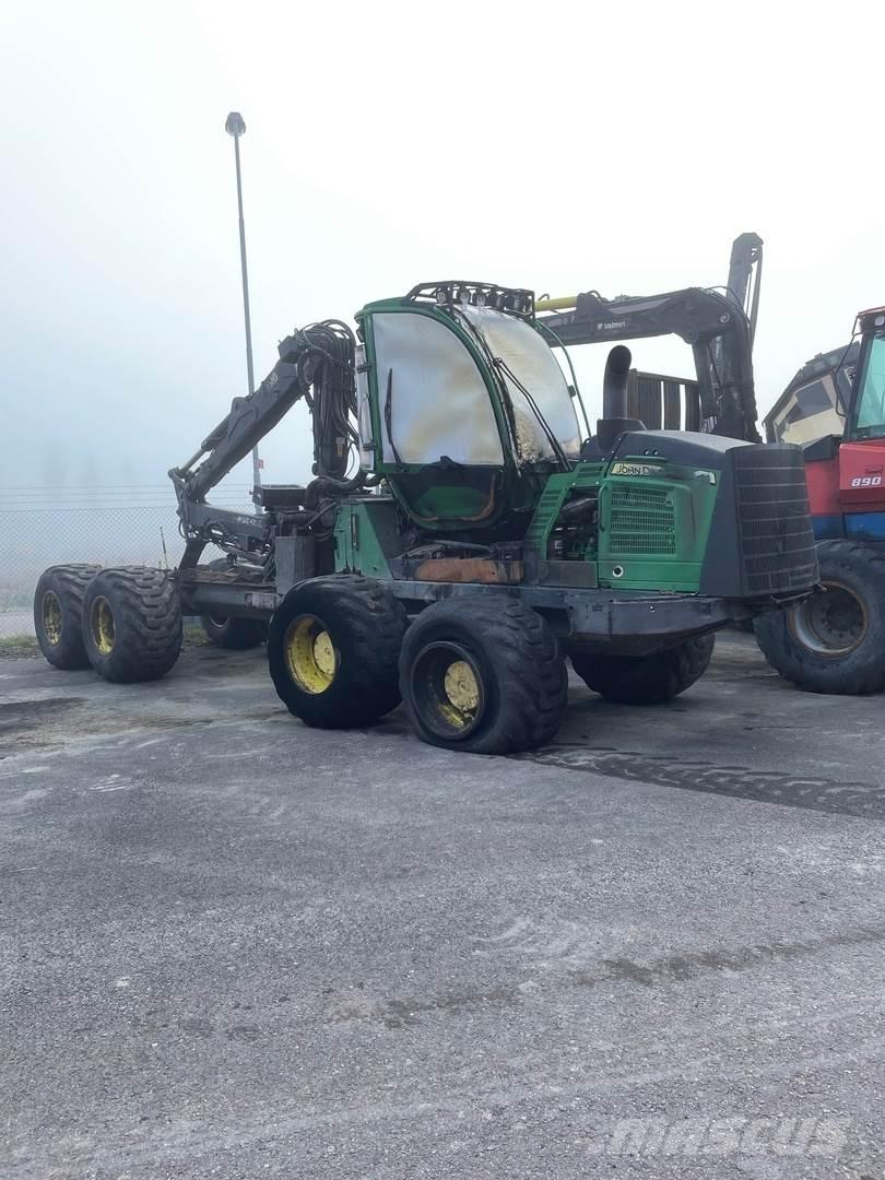 John Deere 1210E Форвардери