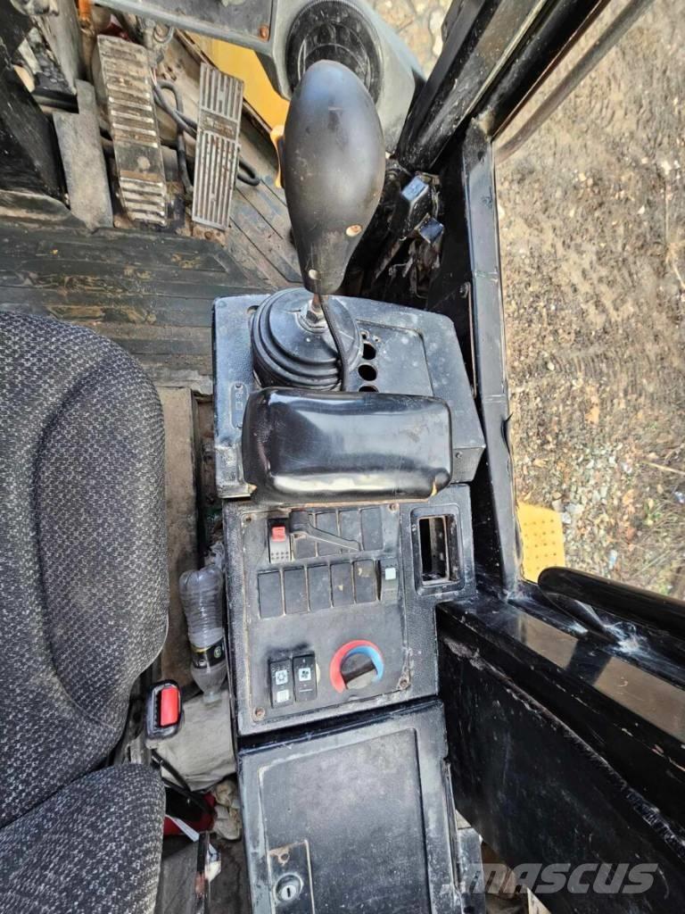 CAT 938 G II Фронтальні навантажувачі