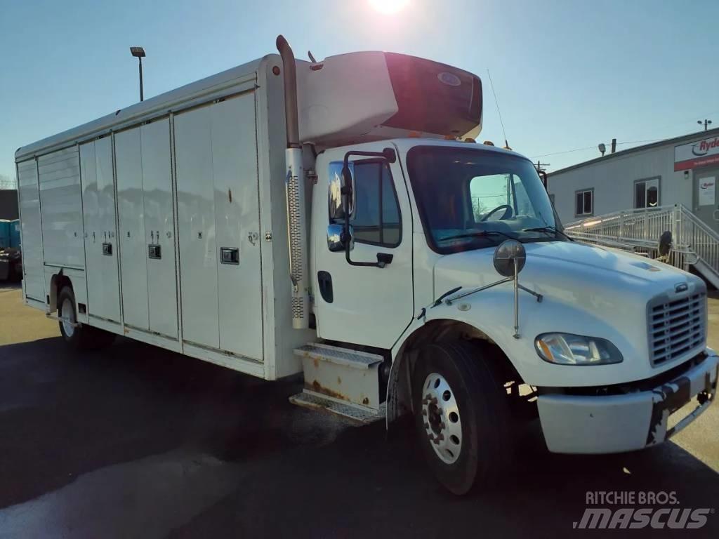 Freightliner M2 Вантажівки для доставки напоїв