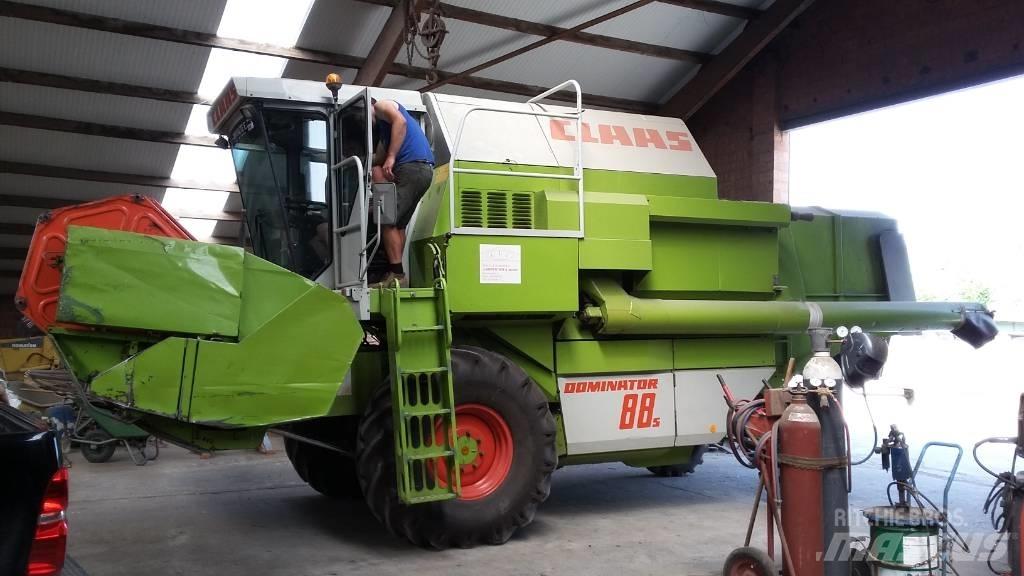 CLAAS Dominator 88 S Зернозбиральні комбайни