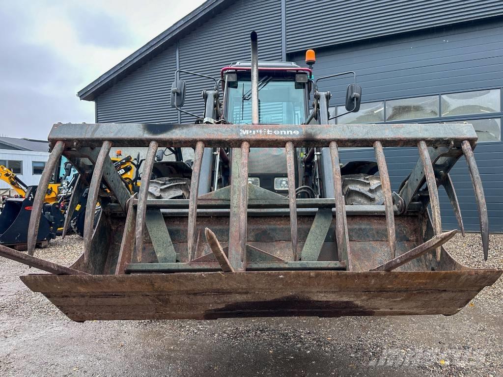 Valtra 900 Трактори