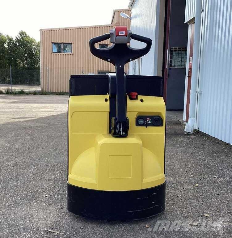 Hyster P2.0 Самохідні електроштабелери