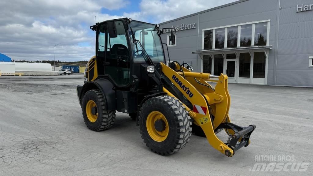 Komatsu WA 80 M Фронтальні навантажувачі