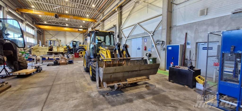 Komatsu WB 93 R Екскаватори-навантажувачі