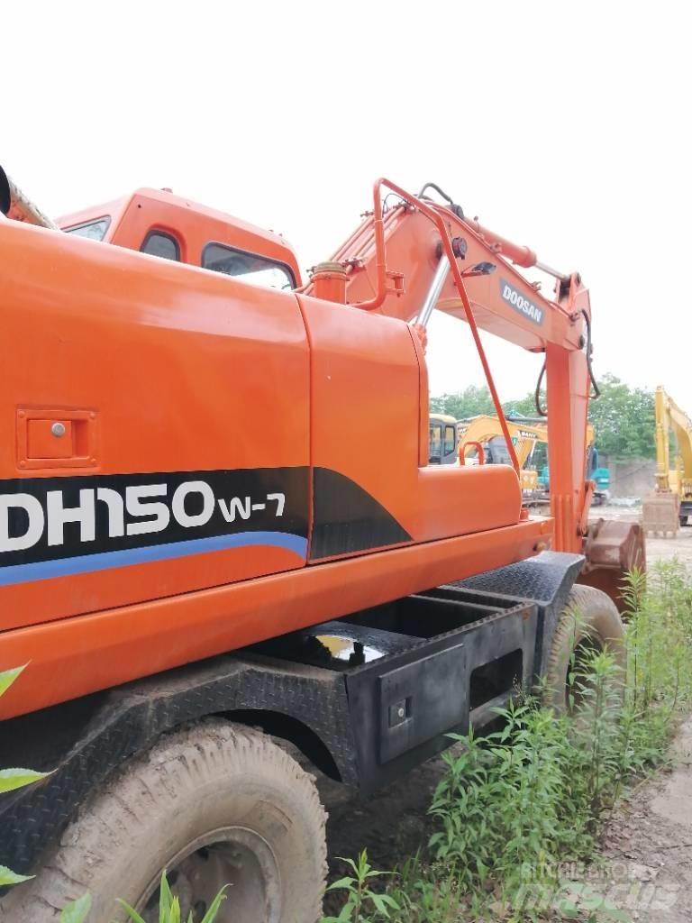 Doosan DH 150 W-7 Гусеничні екскаватори