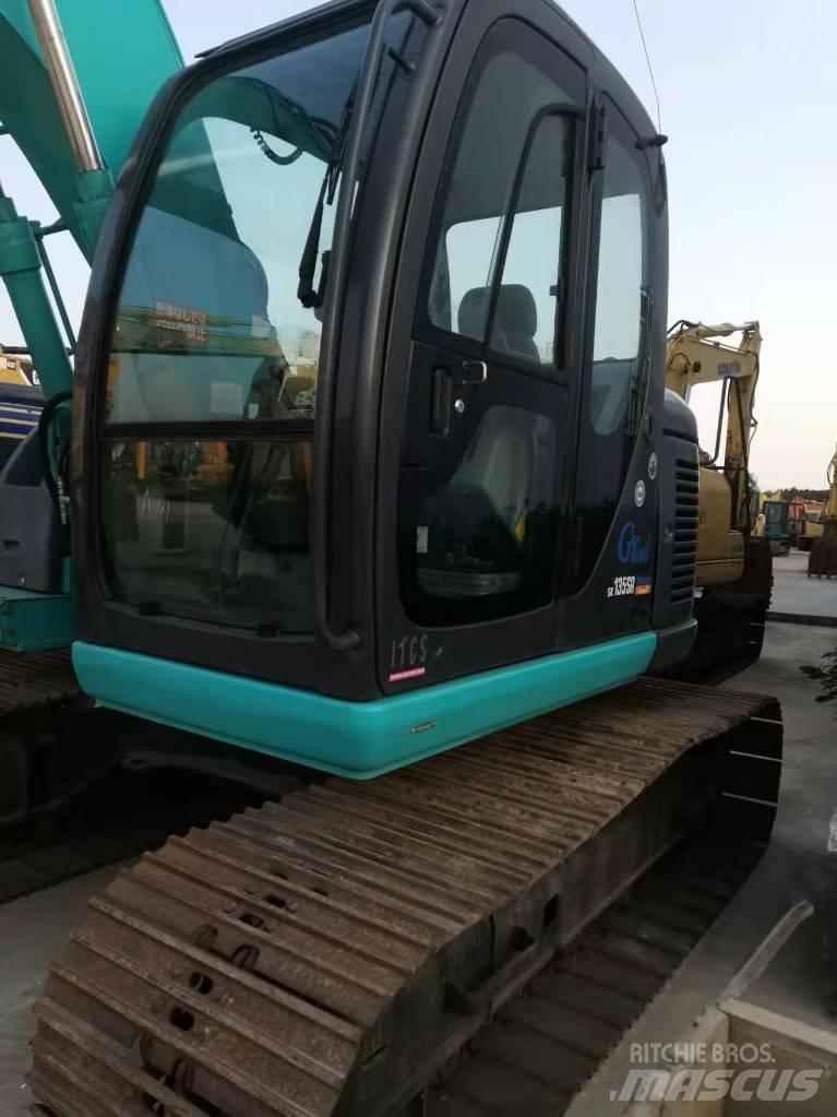 Kobelco SK 135 Гусеничні екскаватори