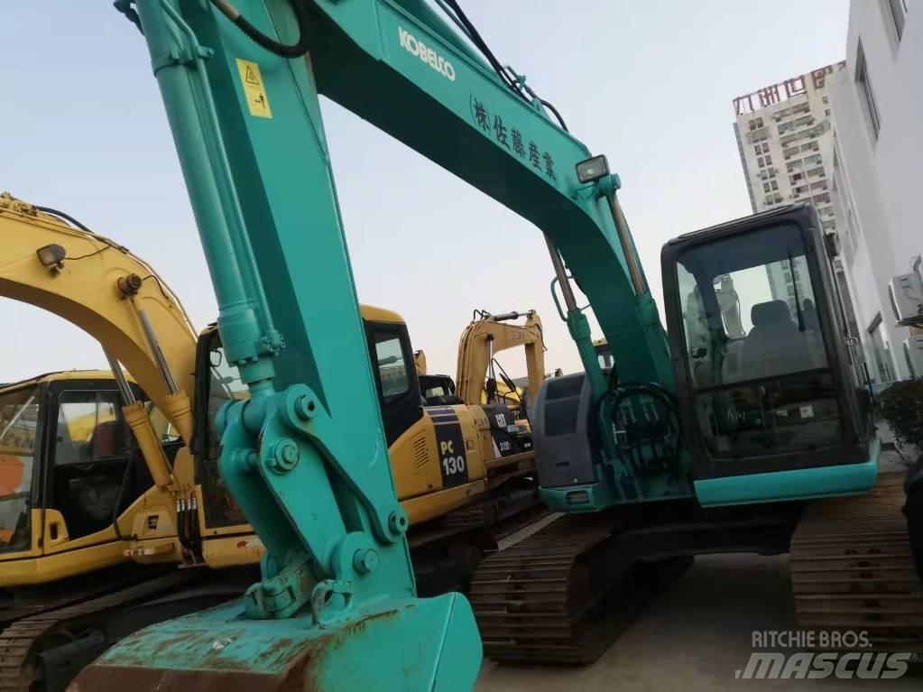 Kobelco SK 135 Гусеничні екскаватори