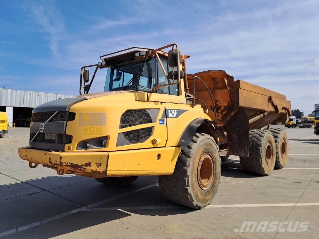 Volvo A25F Зчленовані самоскиди