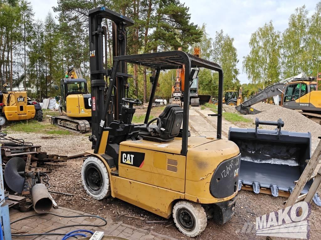 CAT EP 35 K PAC Електронавантажувачі