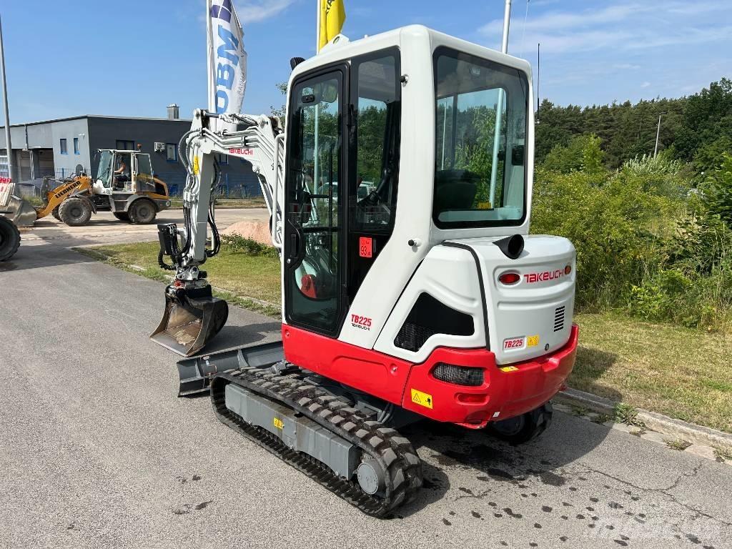 Takeuchi TB 225A V5 Міні-екскаватори < 7т
