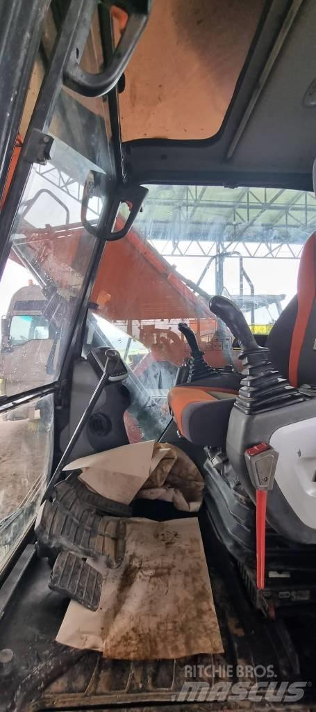 Doosan DX140LC-5 Гусеничні екскаватори