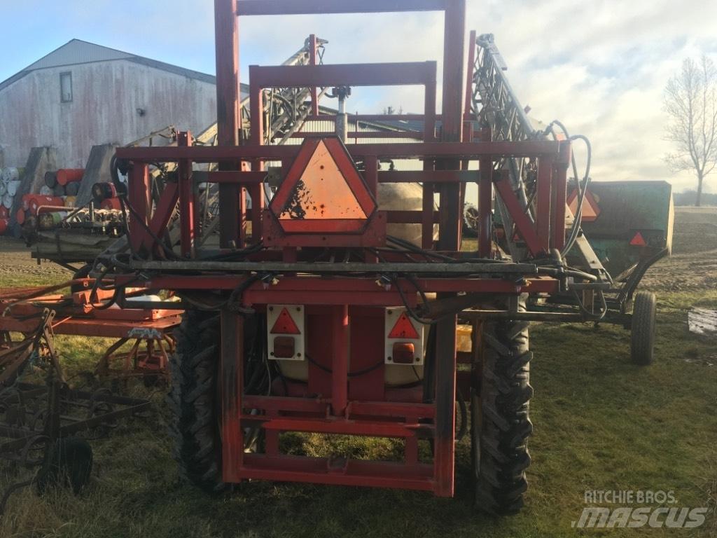 Hardi Trailersprøjte Причіпні обприскувачі