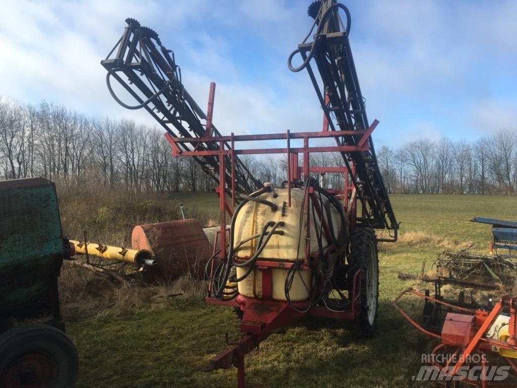 Hardi Trailersprøjte Причіпні обприскувачі