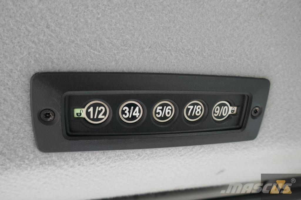 CAT 906M Фронтальні навантажувачі