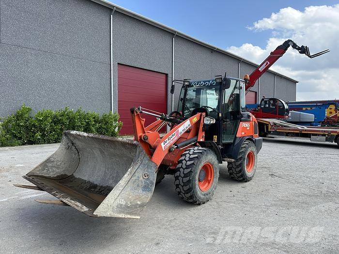 Kubota R065W Фронтальні навантажувачі