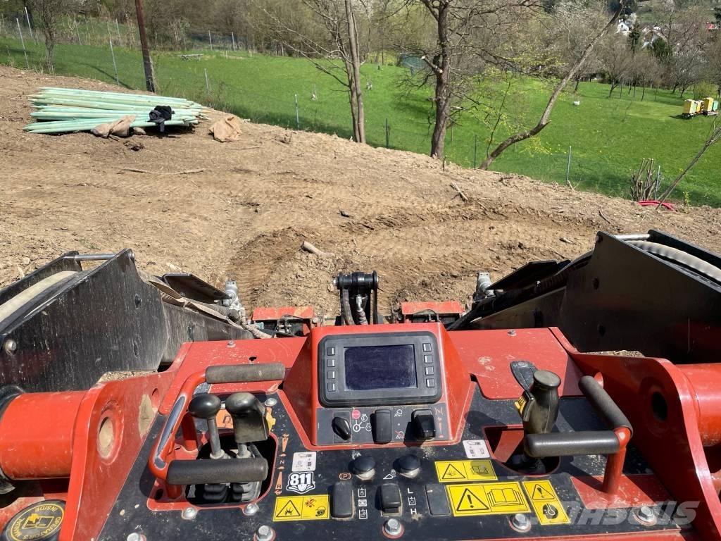 Ditch Witch SK 3000 Гусеничні вантажники