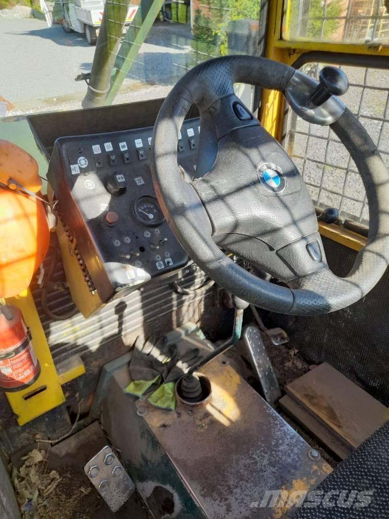 LKT 81 TURBO Трельовочні трактора