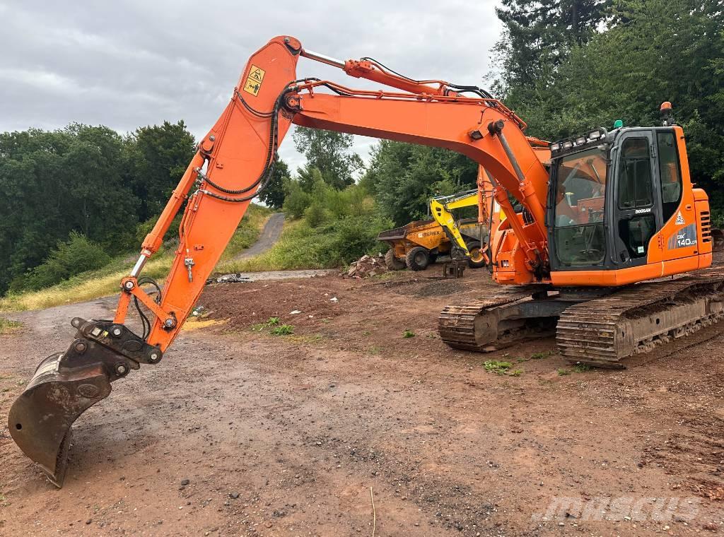 Doosan DX 140 LCR-3 Гусеничні екскаватори
