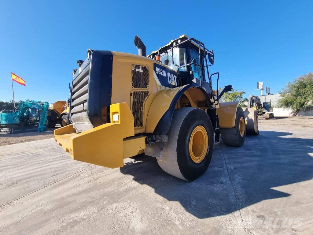CAT 962 M Фронтальні навантажувачі