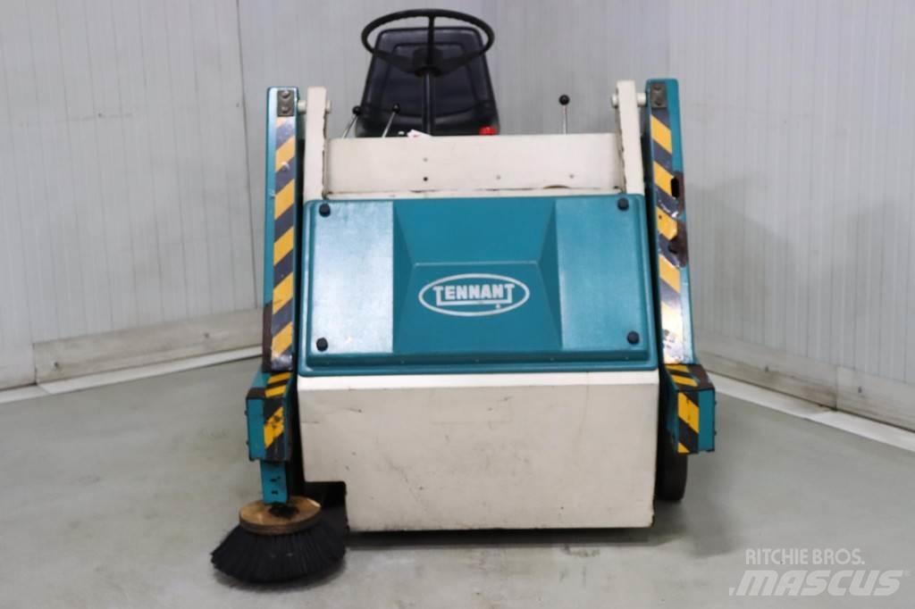 Tennant 200E Підмітальні машини