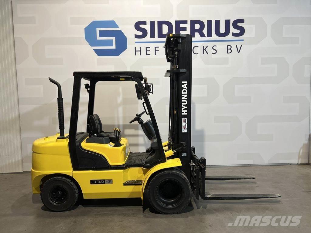 Hyundai 33D-7 Дизельні навантажувачі