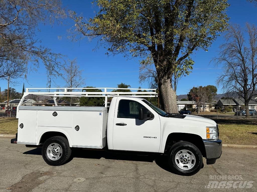 Chevrolet 2500 HD Пікапи / Бічне розвантаження